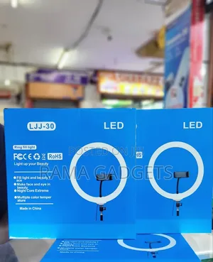 LJJ-30 Led Ring Fill Light Features Multiple Color Temperatures