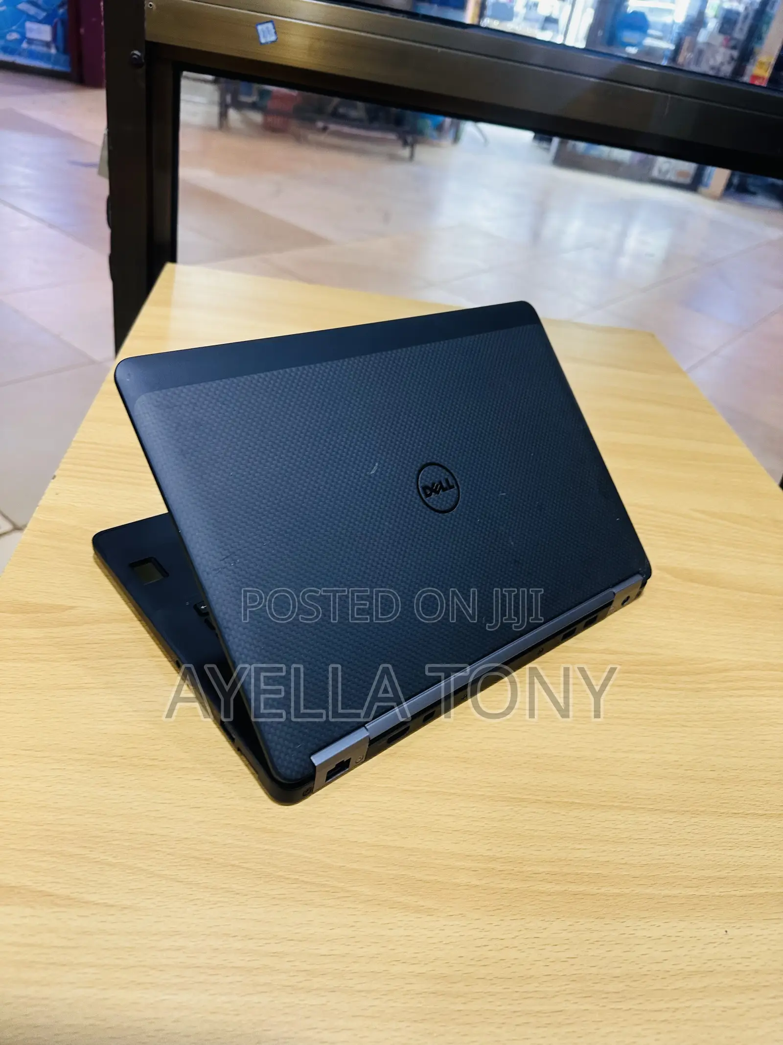 New Laptop Dell Latitude 12 E7270 8GB Intel Core i5 SSD 256GB