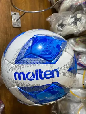 Molten Football Size 4
