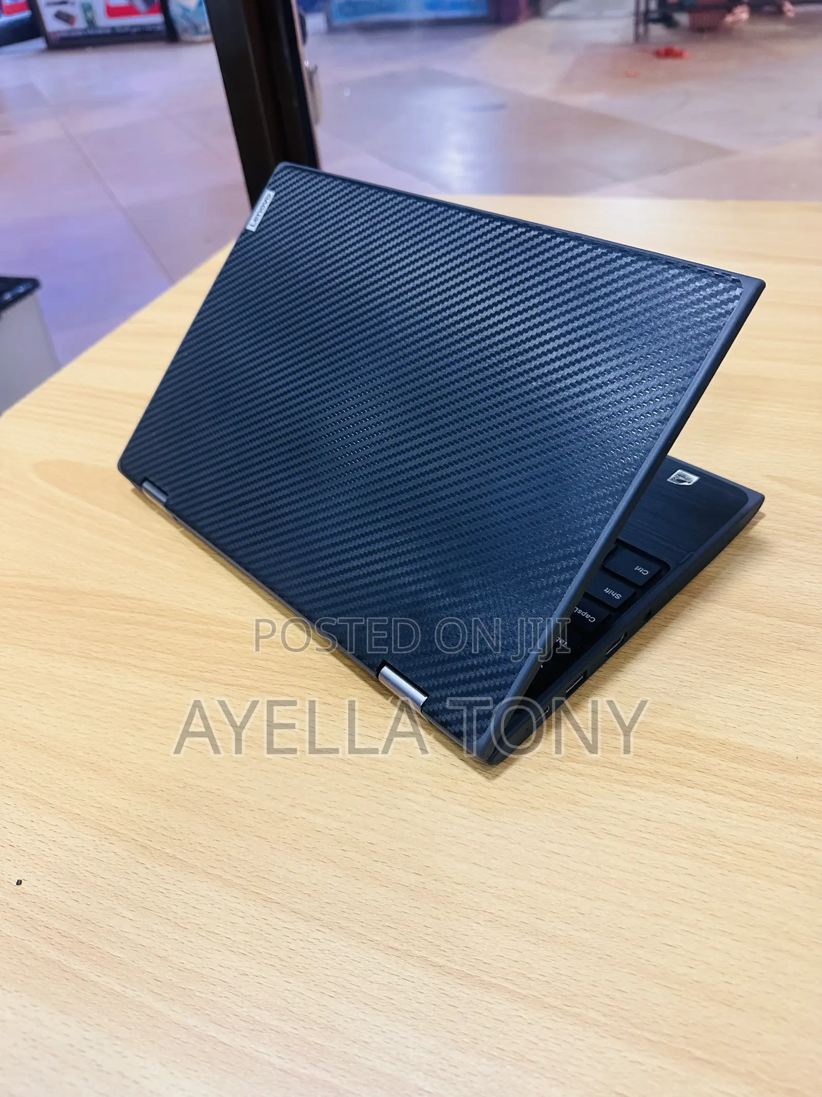 New Laptop Lenovo IdeaPad 300 4GB Intel Pentium SSD 256GB