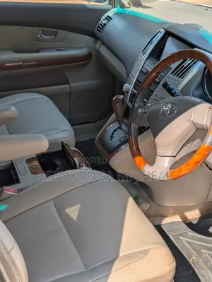 Toyota Harrier 2006 White