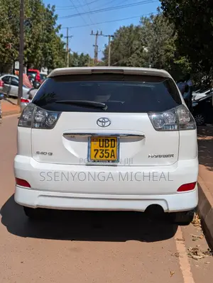 Toyota Harrier 2006 White