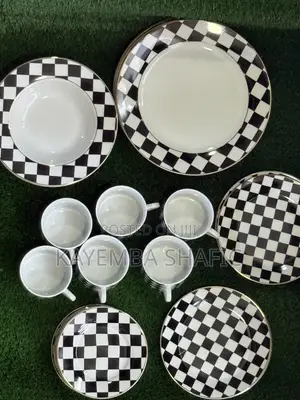 Agapidis Collection 30-Piece Porcelain Dinnerware Set - Service for 6