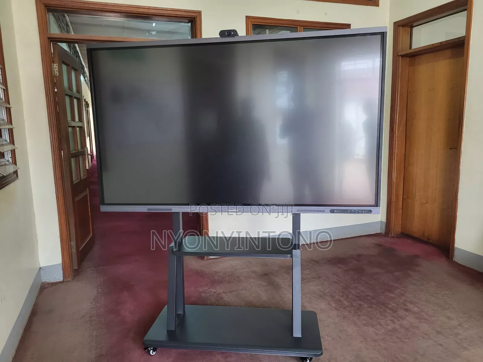 Fully Metallic Heavy Duty Plasma Conference Stand,Wheels for Mobility