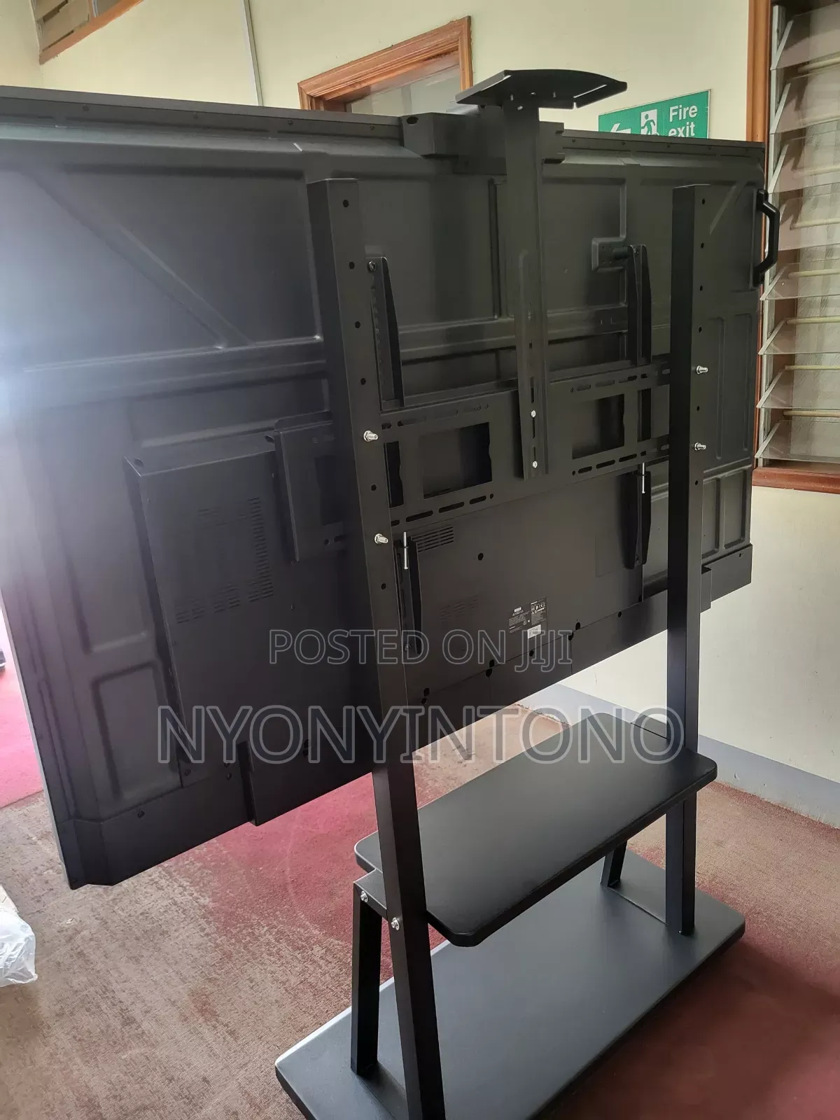 Fully Metallic Heavy Duty Plasma Conference Stand,Wheels for Mobility