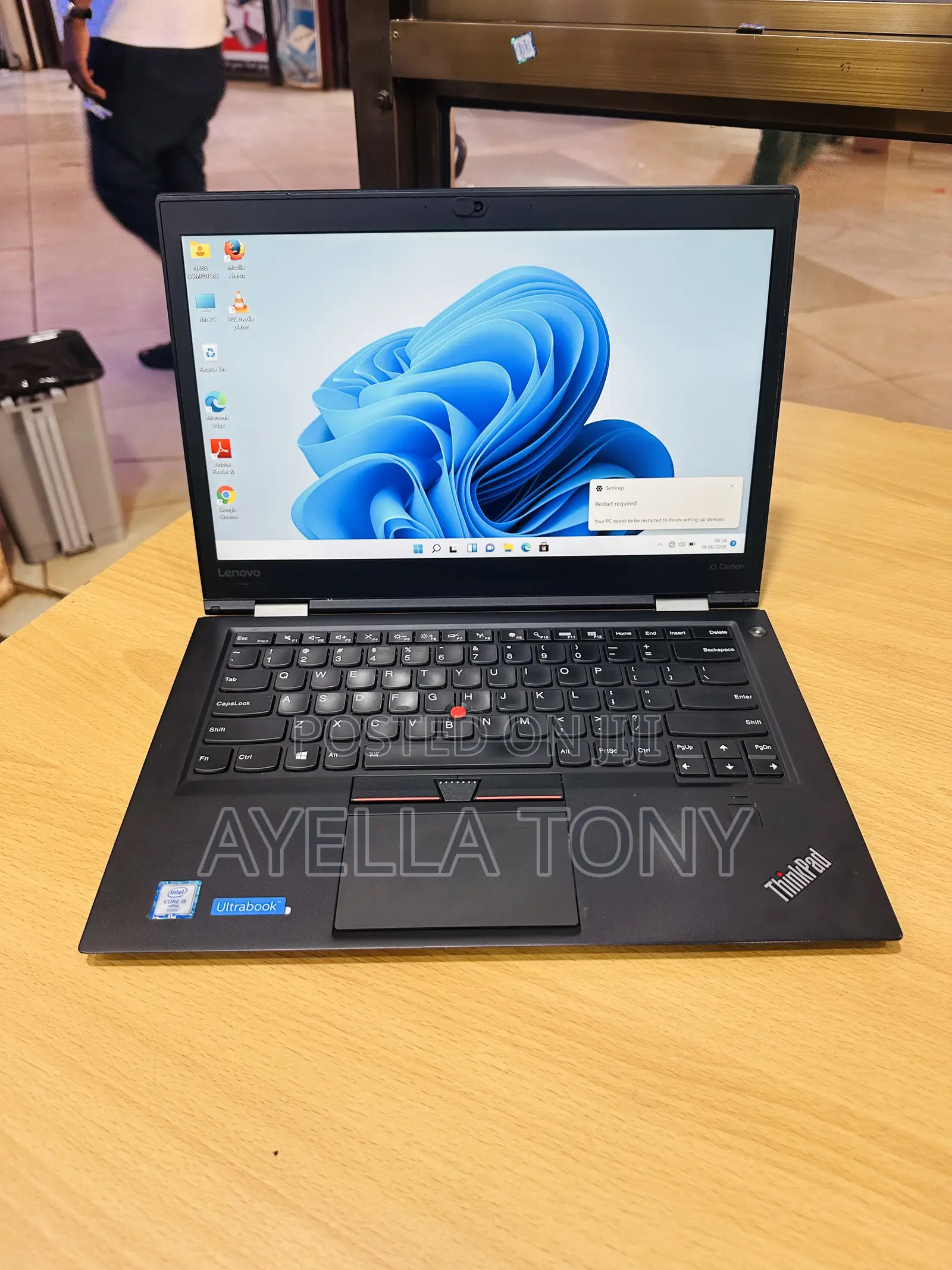 New Laptop Lenovo ThinkPad X1 Carbon 8GB Intel Core i5 SSD 256GB
