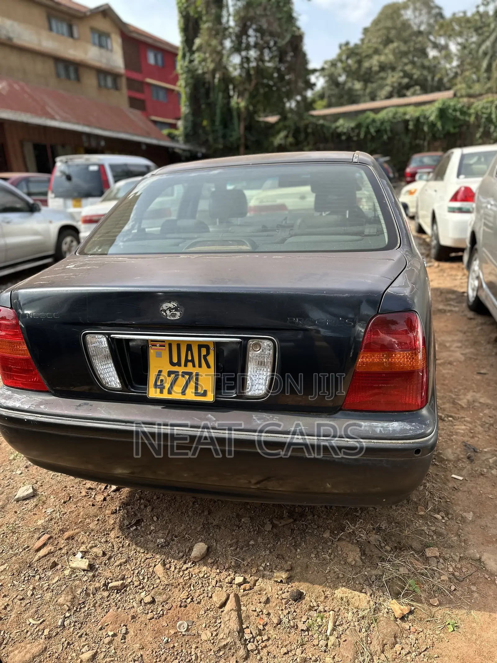 Toyota Progress 2001 Black