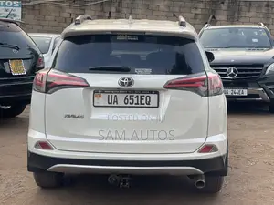 Toyota RAV4 2015 White