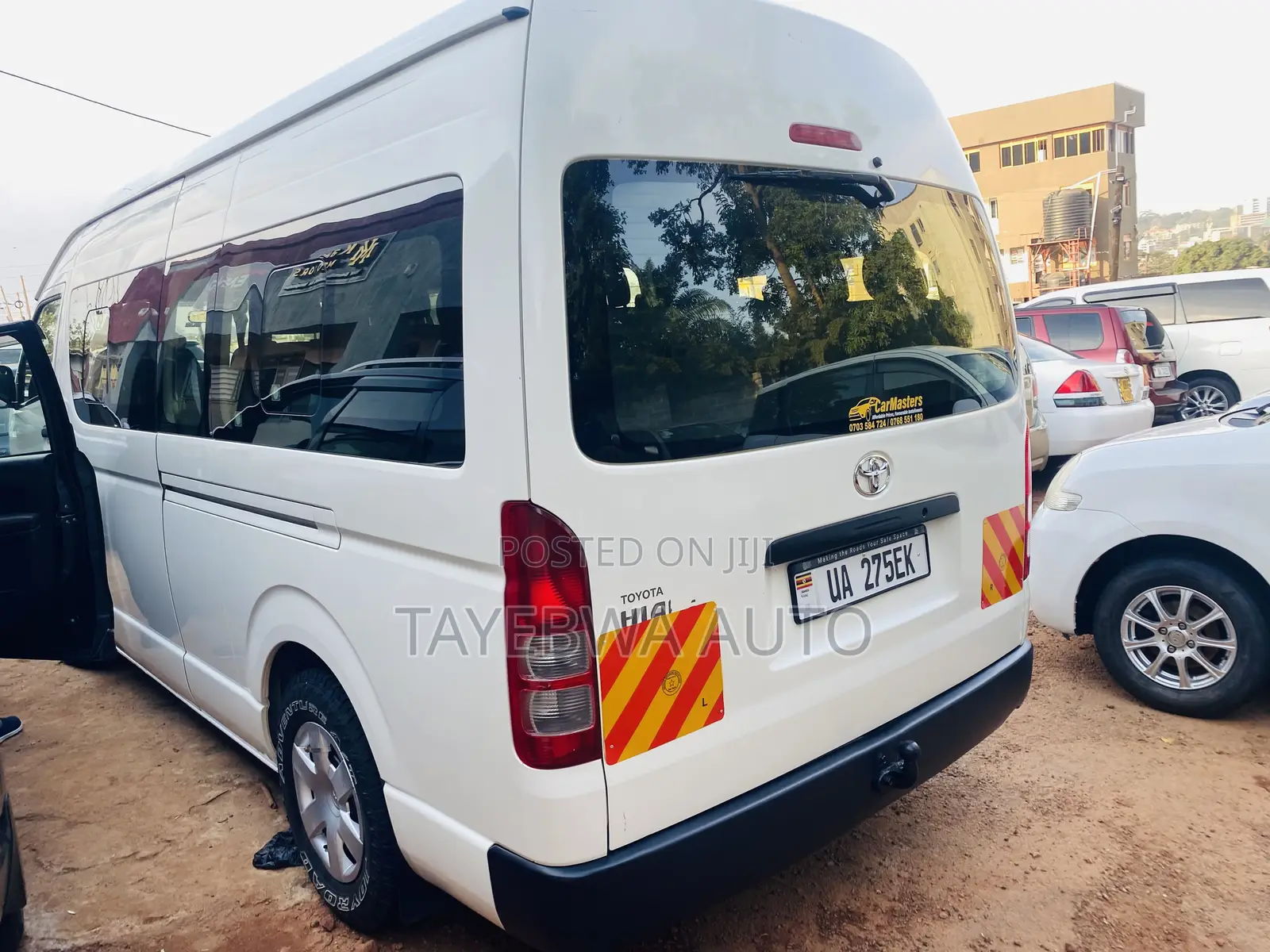 Toyota HiAce 2022 White