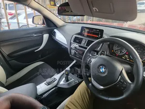 BMW 118i 2017 Red