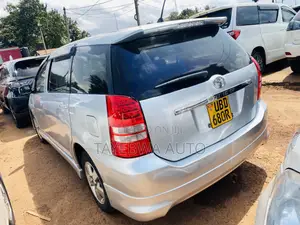 Toyota Wish 2006 Silver