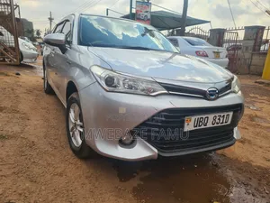 Toyota Corolla Fielder 2015