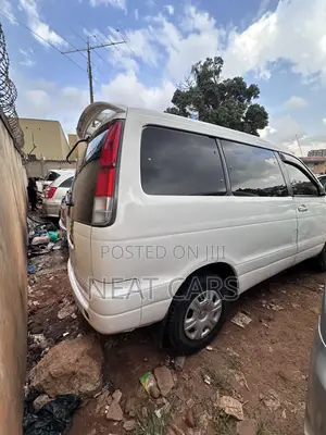 Toyota Noah 2002 White