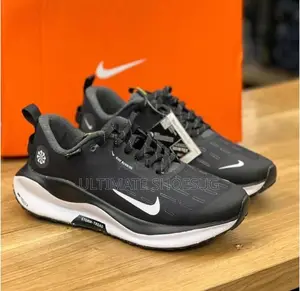 Nike Running Storm Thread