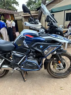 BMW R1250GS 2023 White