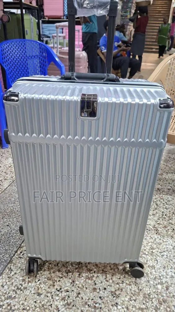 Noble Suitcase. Extra Large. ( Gray)