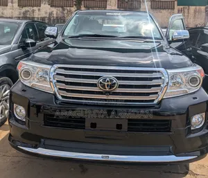 Toyota Land Cruiser 2013 Black