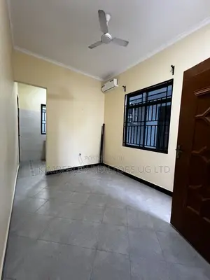 4bdrm Duplex in Division A for sale