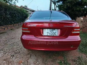 Mercedes-Benz C200 2004 Red
