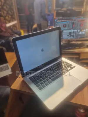 Laptop Apple MacBook Pro 8GB Intel Core i5 HDD+SSD 500GB