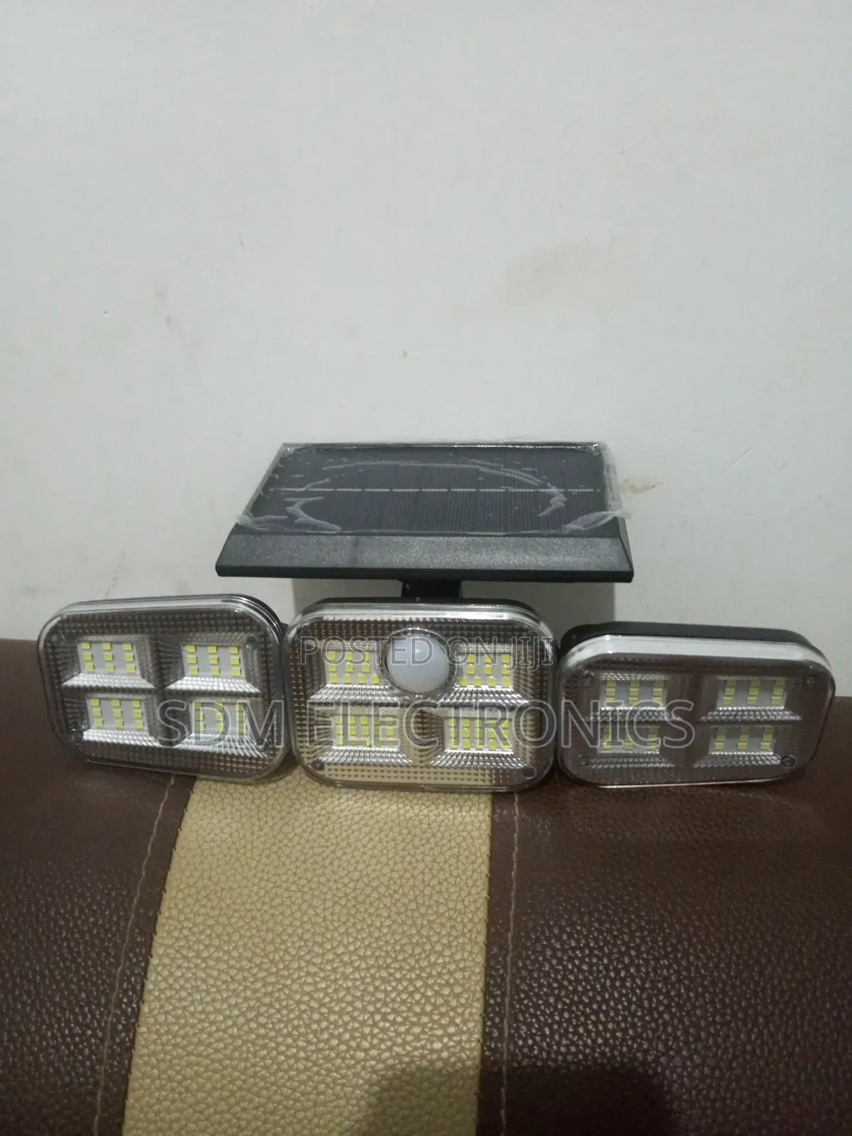 Foldable Solar Motion Sensor Light