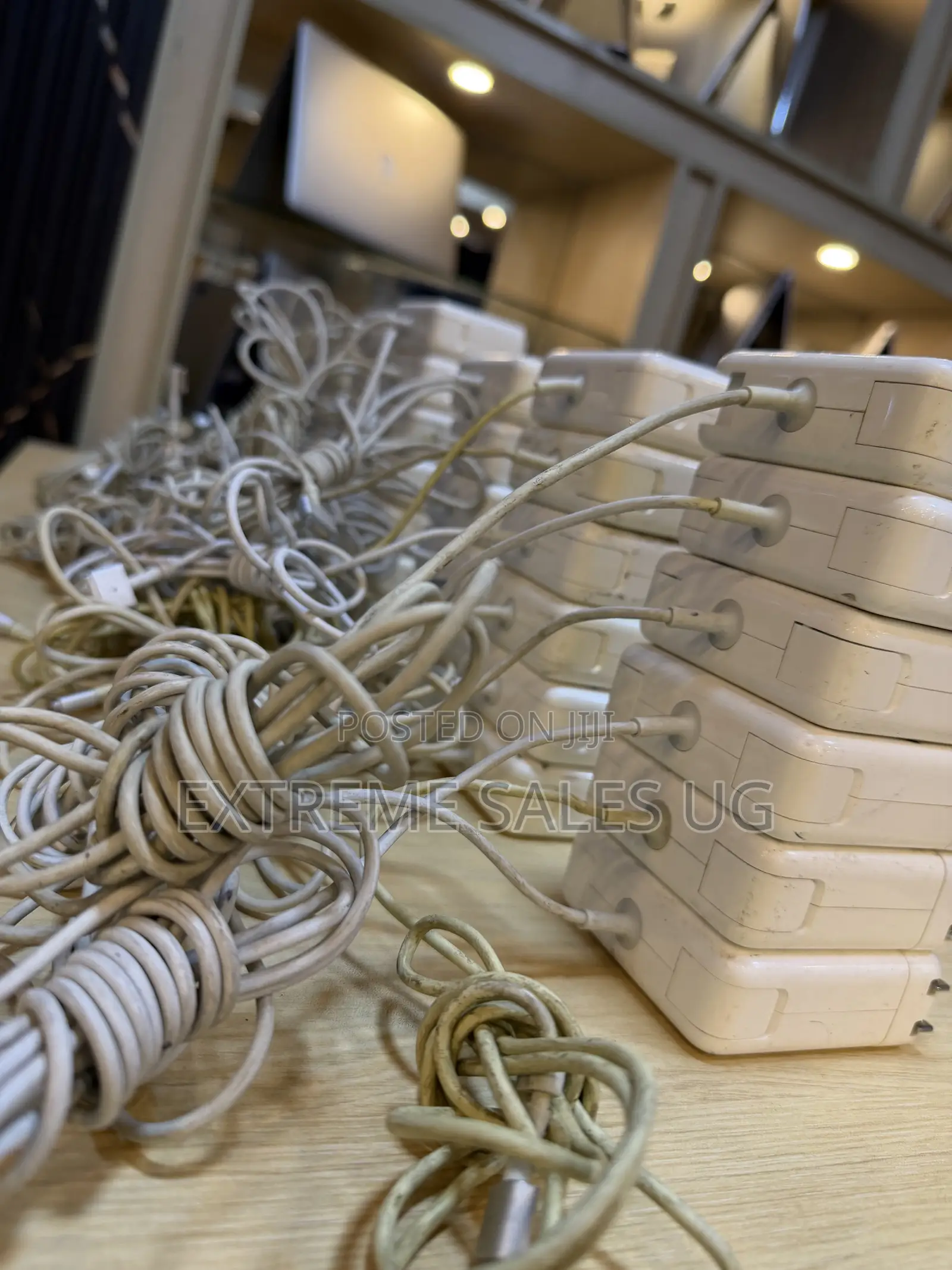 Apple Macbook Chargers