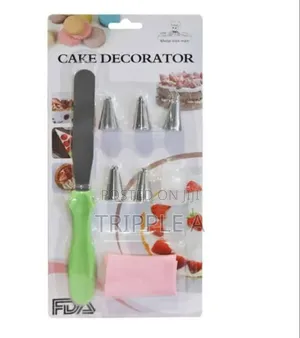 Simple Cake Decorating Kit