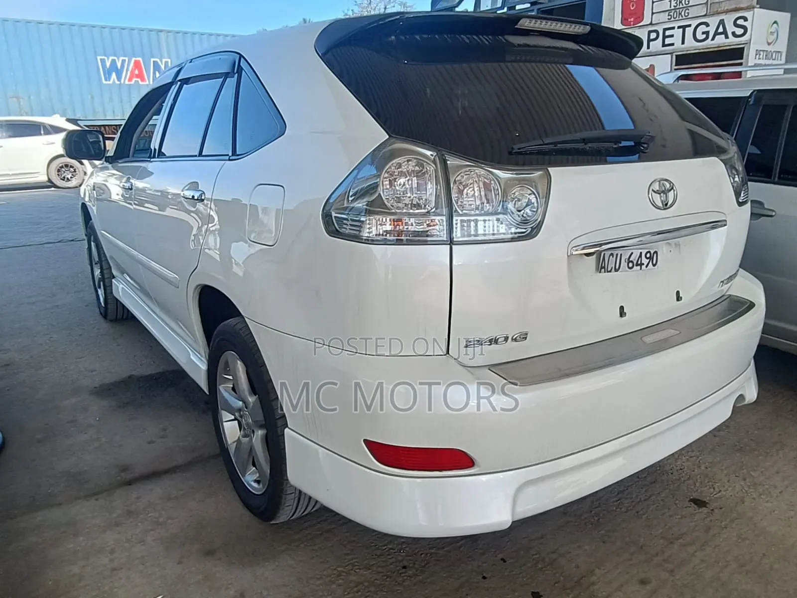 Toyota Harrier 2.4 4WD 2012 White