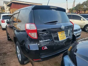 Toyota Vanguard 2008 Black