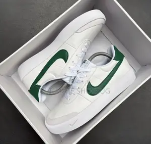 Nike Court Shot