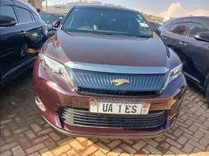 Toyota Harrier 2.0 2016 Maroon