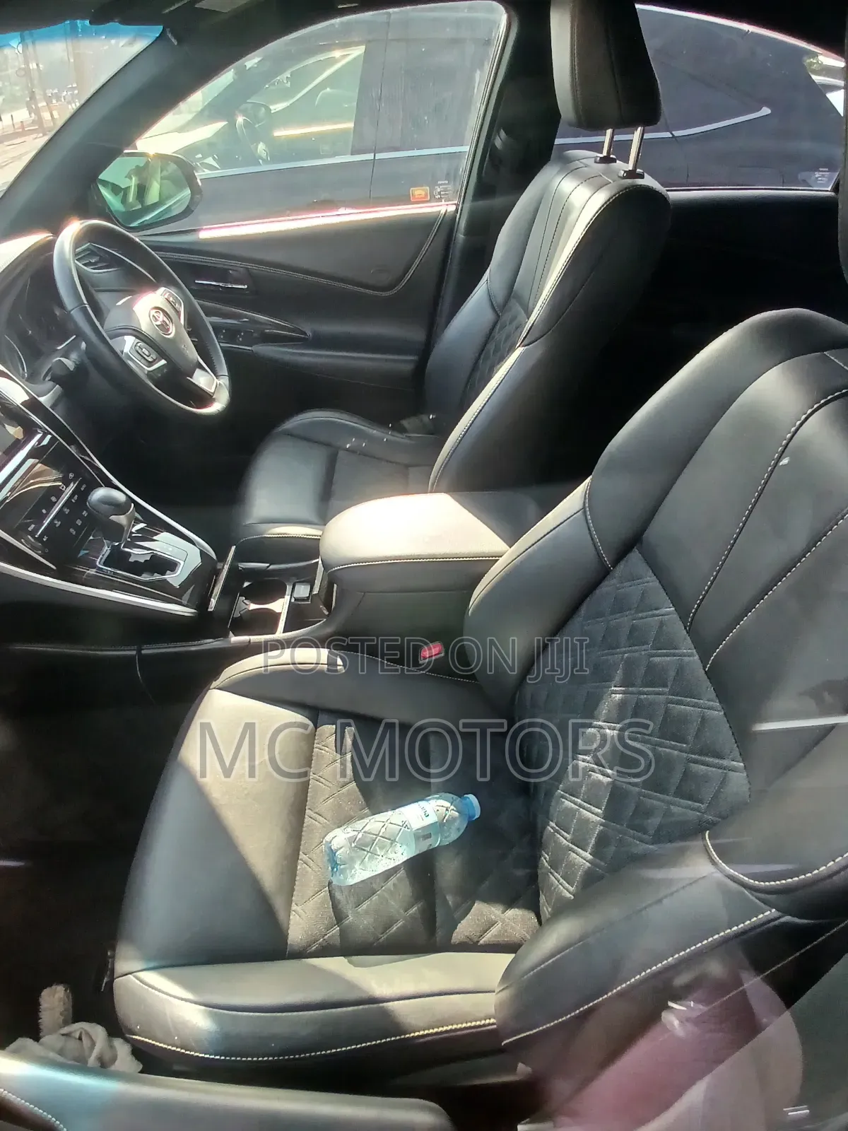 Toyota Harrier 2.0 2016 Maroon