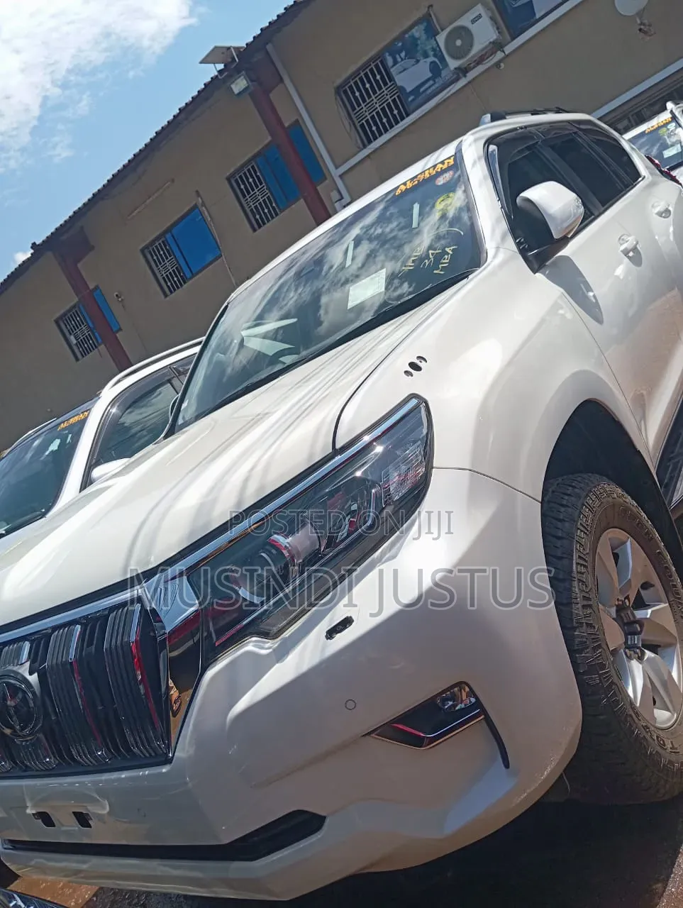Toyota Land Cruiser Prado 2017 White