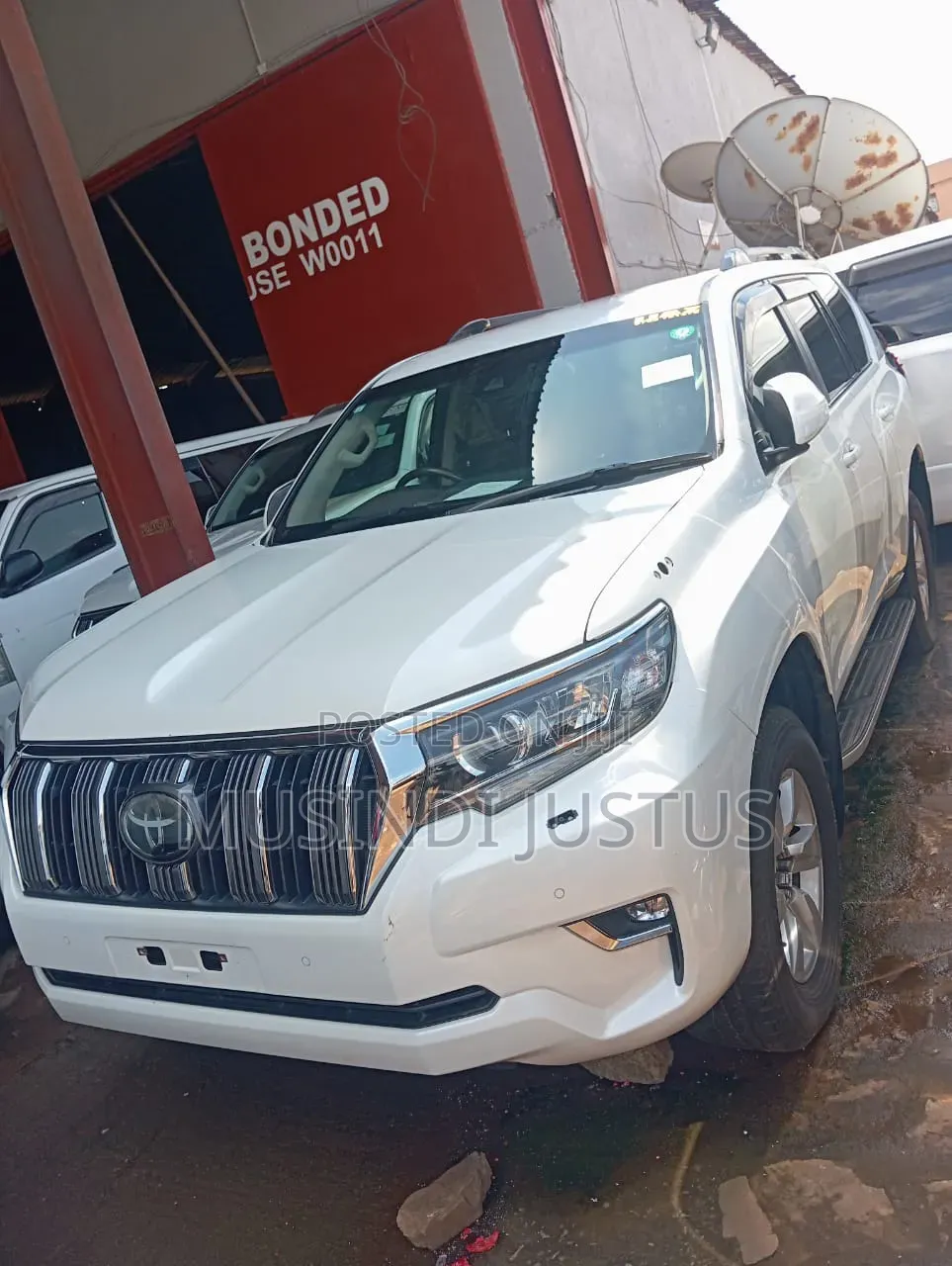Toyota Land Cruiser Prado 2017 White