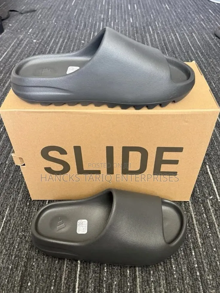 Yizzy Slides Sandals