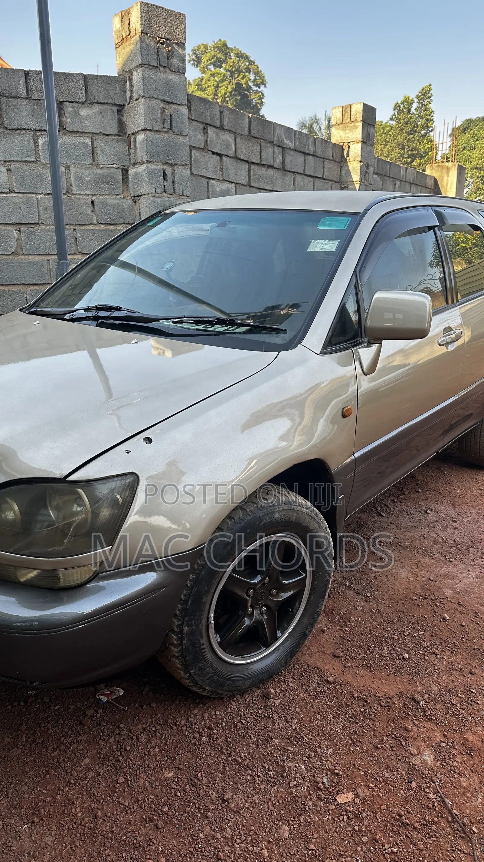 Toyota Harrier 2002 Gold