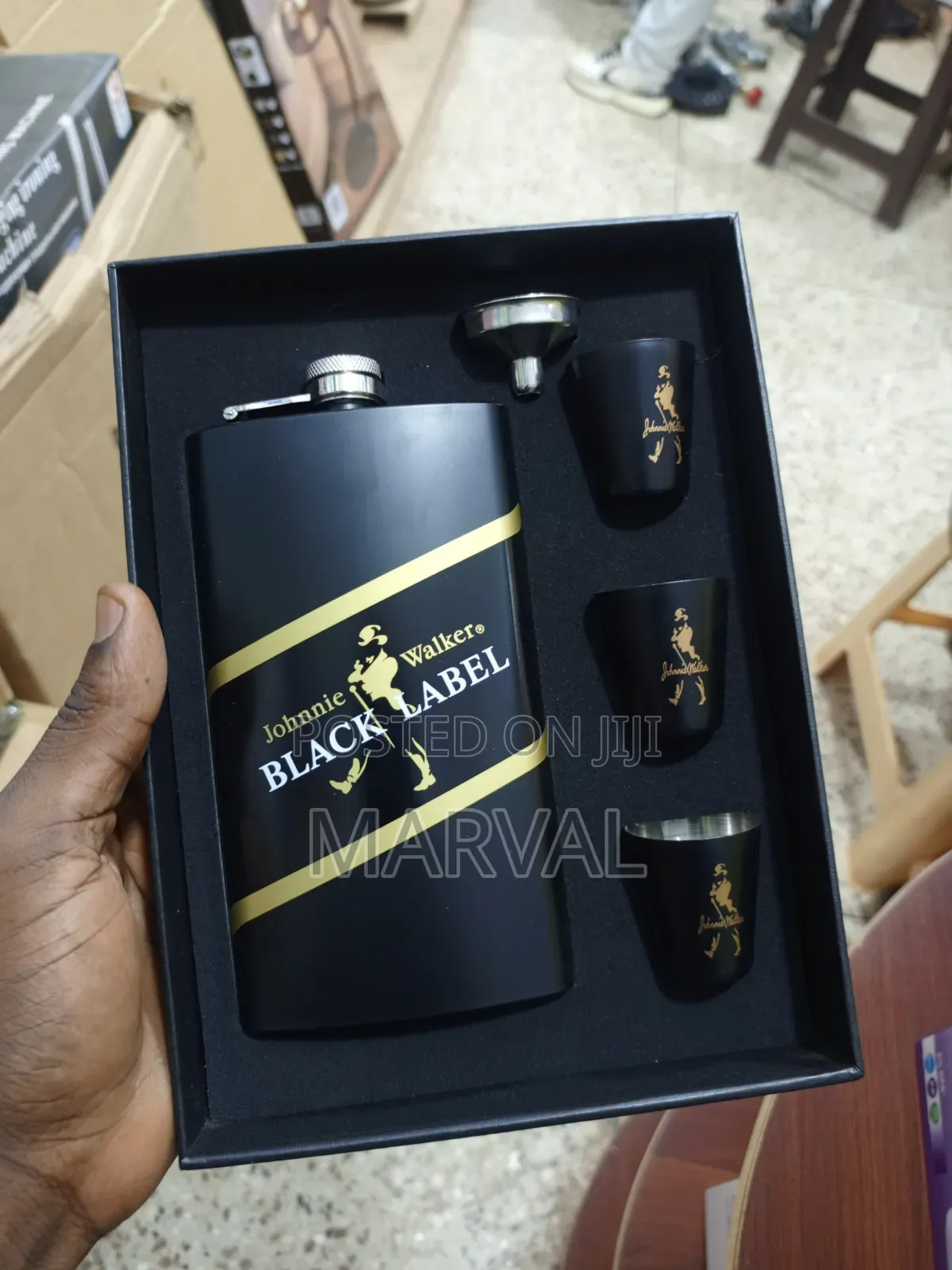 Johnnie Walker Black Label Branded Gift Set