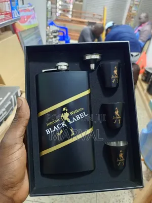 Johnnie Walker Black Label Branded Gift Set