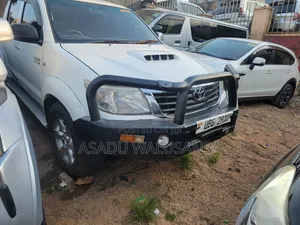 Toyota Hilux 2015 White