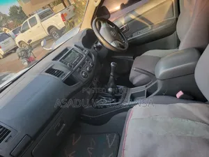 Toyota Hilux 2015 White