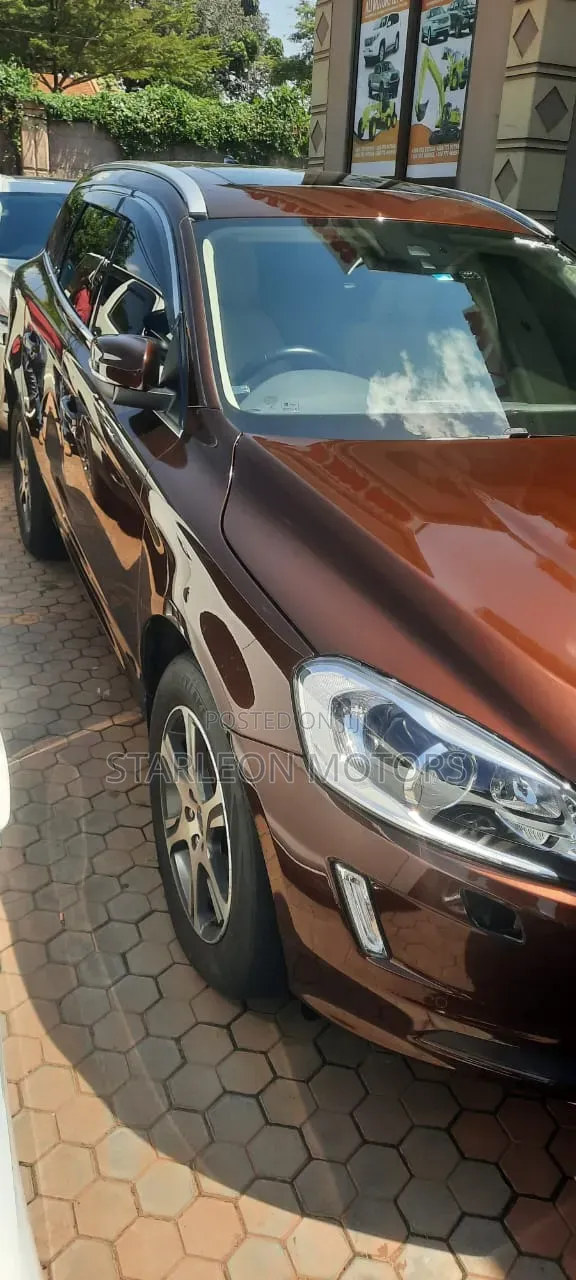 Volvo XC60 2014 Brown