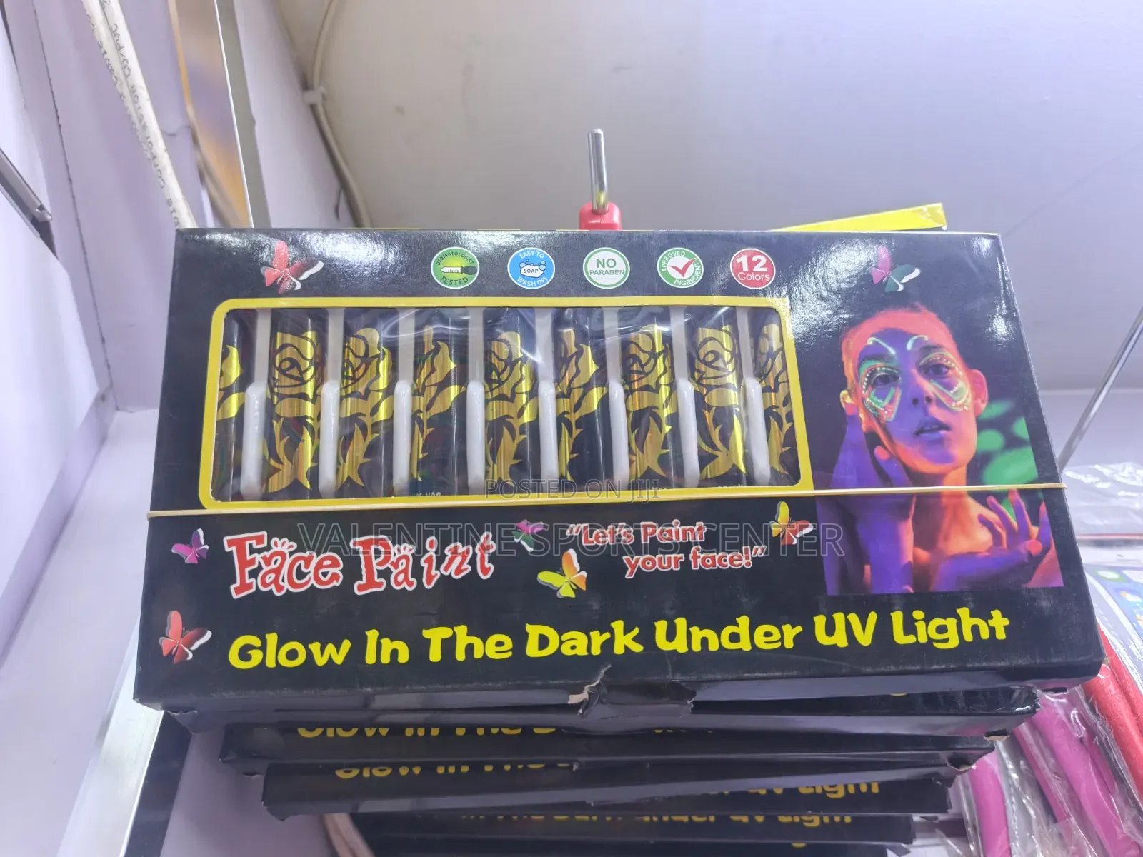 Grow in Dart Under Uv Light