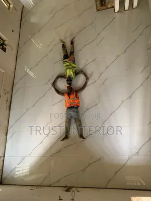 Senior Tile Fixers 9005