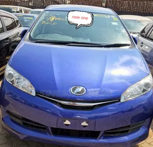 Toyota Wish 2013 Blue