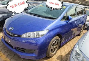 Toyota Wish 2013 Blue