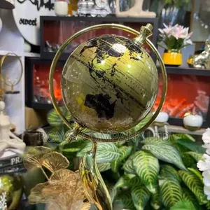 World Globe Gloden