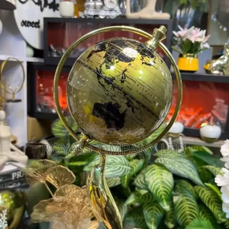 World Globe Gloden