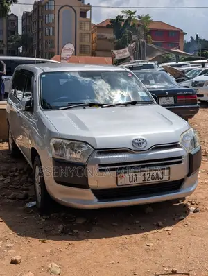 Toyota Probox 2010 Silver