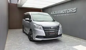 Toyota Noah 2.0 FWD (7 Seater) 2016 Silver