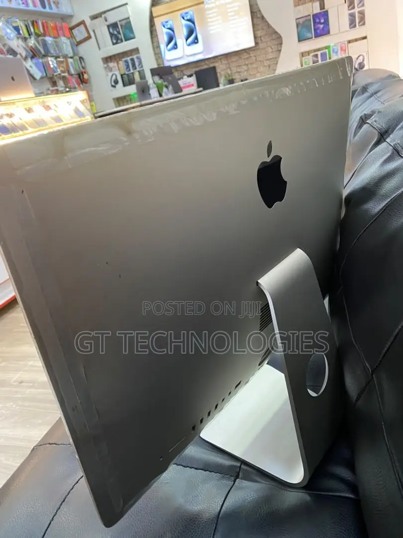 Desktop Computer Apple iMac 8GB Intel Core i5 HDD 1T